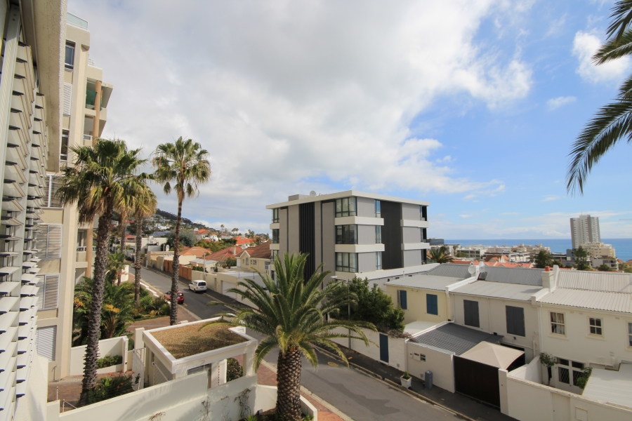 To Let 2 Bedroom Property for Rent in Sea Point Western Cape